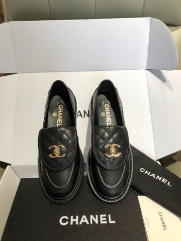 GIÀY LOAFER NỮ CN* ICONIC LOGO CC – PHOM ÔM CHÂN, SANG TINH TẾ