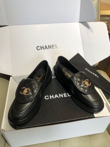 GIÀY LOAFER NỮ CN* ICONIC LOGO CC – PHOM ÔM CHÂN, SANG TINH TẾ