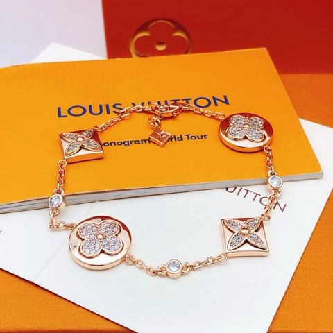 VÒNG TAY NỮ L V MONOGRAM FLOWER ĐÍNH ĐÁ – PHOM DÂY MẢNH SANG THANH