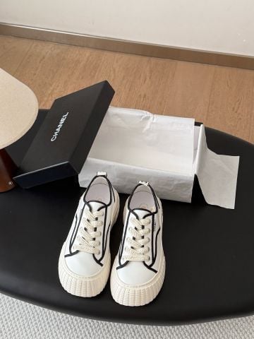 GIÀY SNEAKER NỮ C N 26C PHOM ĐẾ CAO – VIỀN PHỐI TƯƠNG PHẢN