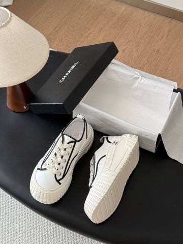 GIÀY SNEAKER NỮ C N 26C PHOM ĐẾ CAO – VIỀN PHỐI TƯƠNG PHẢN