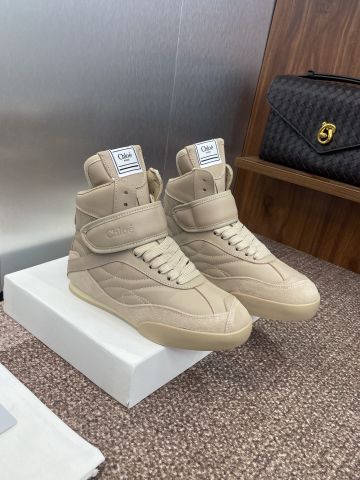 GIÀY SNEAKER NỮ CHLOEE* CAO CỔ DÁN CỔ CHÂN – PHIÊN BẢN FW2025 PHỐI KEM–NÂU