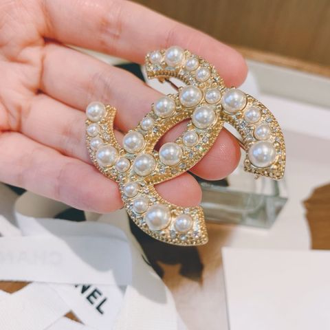 GHIM CÀI ÁO NỮ C N KỶ NIỆM 100 NĂM – FORM C KÉP ĐÍNH PEARL & PAVÉ CRYSTAL