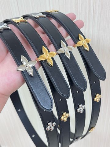 THẮT LƯNG NỮ L V ĐÍNH MONOGRAM HOA & CHỮ KIM LOẠI – BẢN MẢNH 2.0CM TÔN EO THANH MẢNH