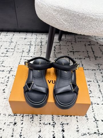 SANDAL NỮ L V QUAI MAGIC TAPE – PHOM ĐẾ DÀY OUTDOOR CASUAL