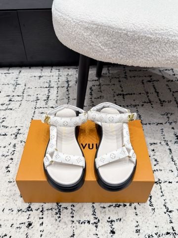 SANDAL NỮ L V SUNSET FLAT COMFORT – QUAI MONOGRAM MAGIC TAPE – ĐẾ CHUNKY ÊM