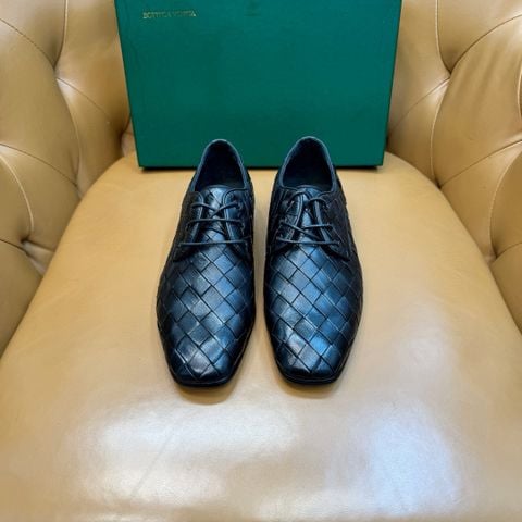 GIÀY NAM OXFORD ĐAN INTRECCIATO BV* SUNDAY – DA BÒ MỀM, THẦN THÁI LỊCH LÃM ĐẬM CHẤT QUÝ ÔNG