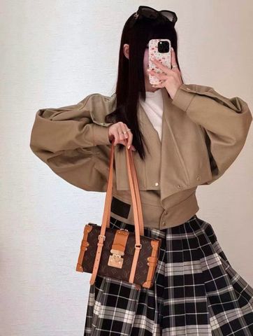 TÚI XÁCH NỮ L V MALLE DE JOUR MONOGRAM CANVAS