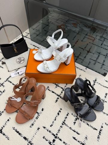 SANDAL CAO GÓT NỮ H M KELLY BUCKLE – PHOM HỞ MŨI, QUAI MẢNH TÔN CHÂN & GÓT TRỤ THANH LỊCH