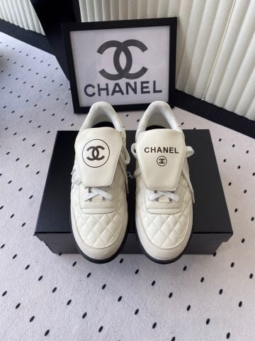 Giày thể thao nữ CHNEL Coco Quilted Baseball Sneaker