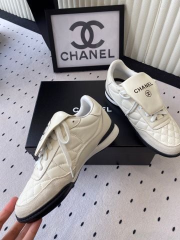 Giày thể thao nữ CHNEL Coco Quilted Baseball Sneaker