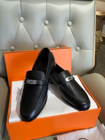 GIÀY NỮ LOAFER H M KELLY BUCKLE PHOM THANH LỊCH – DÁNG GỌN TÔN CHÂN