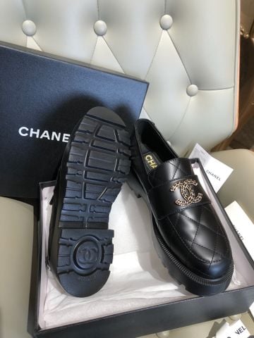 GIÀY LOAFER NỮ CN CHẦN QUẢ TRÁM DOUBLE-C ĐÍNH KIM LOẠI ĐẾ DÀY TÔN DÁNG SANG TRỌNG