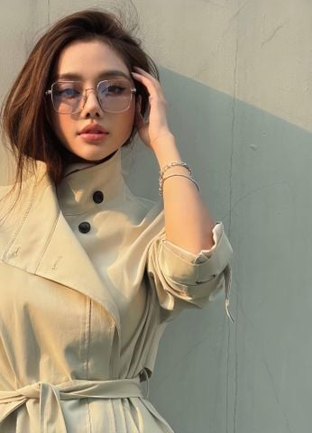 KÍNH MẮT NỮ DR* GỌNG VUÔNG THANH MẢNH, FORM SANG MẶT