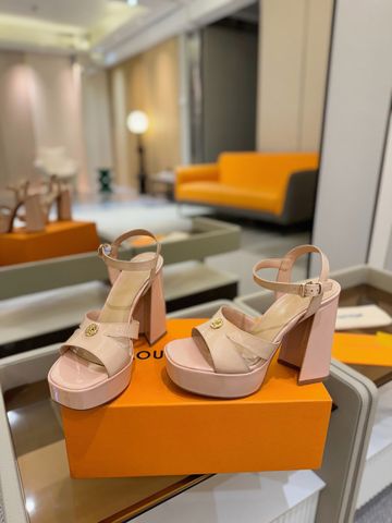 SANDAL CAO GÓT  LV* DA BÓNG/ DA LỲ – GÓT 12CM, PLATFORM 3.5CM