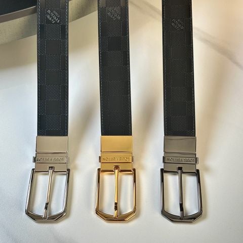 THẮT LƯNG NAM L V CARO DẬP VÂN 35MM – KHÓA KIM SIGNATURE SANG GỌN P