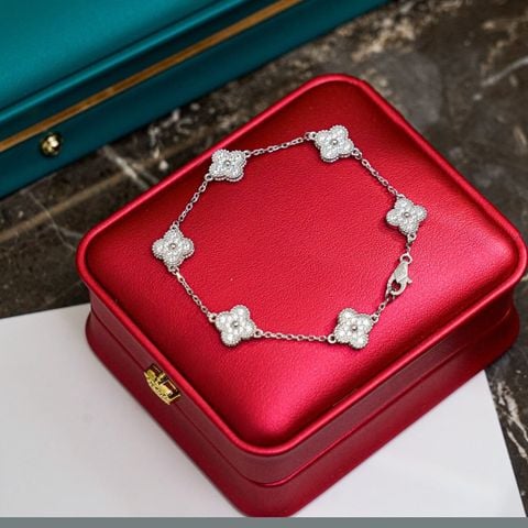 VÒNG TAY NỮ VCA 5 HOA ALHAMBRA – BẢN CAO CẤP NHẤT, LÊN TAY SANG NHẸ