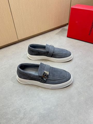 GIÀY SLIP ON NAM FRG DÁNG STEP-IN THANH LỊCH – DA LỘN MỊN, KHÓA KIM LOẠI SIGNATURE, ĐẾ TPR SIÊU NHẸ