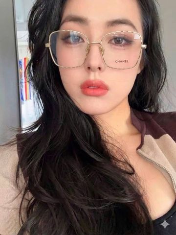 KÍNH MẮT NỮ CN GỌNG KIM LOẠI MẢNH DÁNG VUÔNG BO GÓC THANH LỊCH
