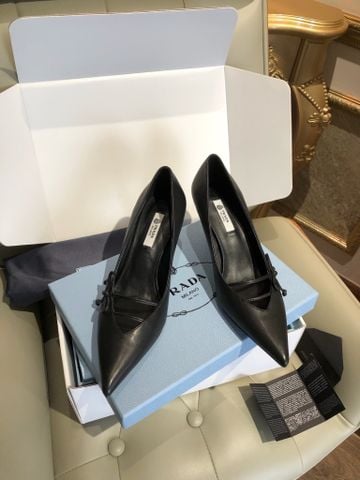 GIÀY CAO GÓT PRD MŨI NHỌN NƠ THẮT TINH XẢO – DÁNG THANH MẢNH SANG CHẢNH CAO 8,5CM