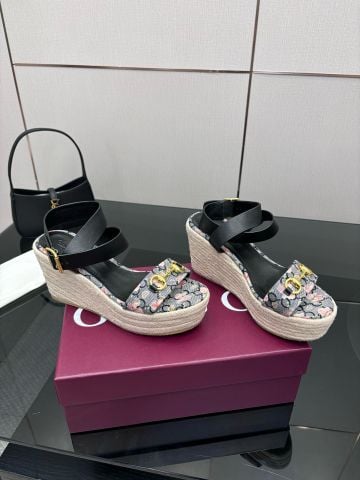 SANDAL NỮ GUCC* WEDGE ĐẾ CÓI HOA GG - (CAO 10CM