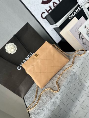 TÚI XÁCH NỮ C PHOM HOBO MATELASSÉ DA BÊ