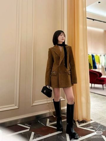 Áo khoác nữ GUCC* – Blazer da lộn ép hoạ tiết logo
