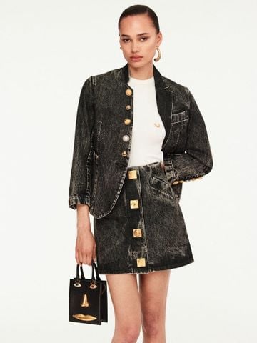 ÁO KHOÁC NỮ SCH DÒNG DENIM BLAZER WASH BỤI NÚT BẤT ĐỐI XỨNG CHIẾT EO TÔN DÁNG