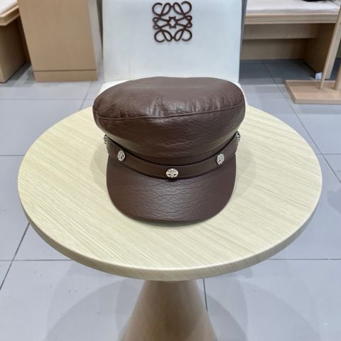 MŨ DA NỮ CH DÁNG KEPI FLAT-TOP LƯỠI VỊT, ĐINH TÁN KIM LOẠI SANG CHẤT