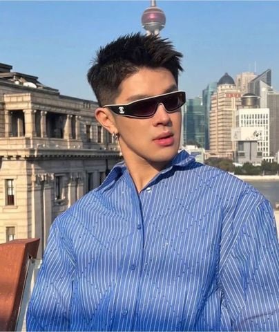 KÍNH MẮT NỮ CN DÁNG VISOR THON GỌN – PHONG CÁCH SÀNH ĐIỆU CỰC CUỐN