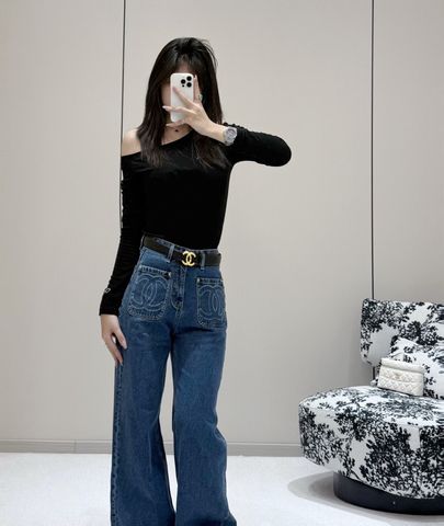 QUẦN JEANS NỮ CHA PHIÊN BẢN l – THÊU LOGO TÚI ĐÔI, DÁNG ỐNG SUÔNG