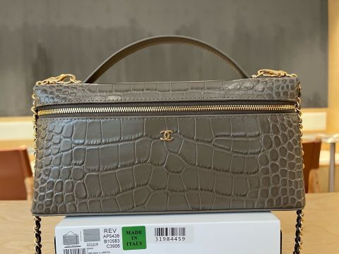 TÚI VANITY NỮ C N PHOM NGANG DA BÊ DẬP VÂN CÁ SẤU