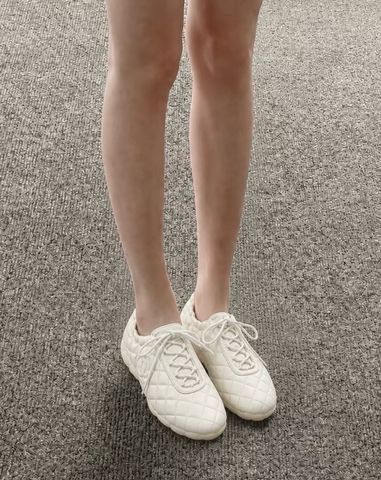 GIÀY SNEAKER NỮ C N DA CỪU CHẦN TRÁM, PHOM TRÒN ĐẾ ĐÚC