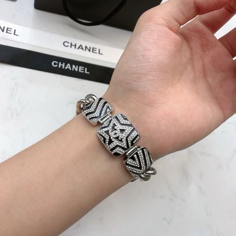VÒNG TAY NỮ CN ĐÍNH ĐÁ HỌA TIẾT CHARM BẢN LỚN