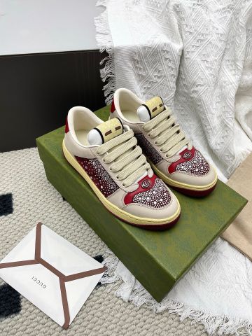 GIÀY SNEAKER NỮ GC ĐÍNH ĐÁ GG SIGNATURE – HIỆU ỨNG LẤP LÁNH SANG CHẢNH, FORM RETRO 70S NỔI BẬT