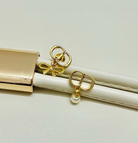 BÔNG TAI NỮ DR CD MINI BOW NƠ NHỎ BẤT ĐỐI XỨNG PHỐI NGỌC TRAI TRẮNG THANH LỊCH