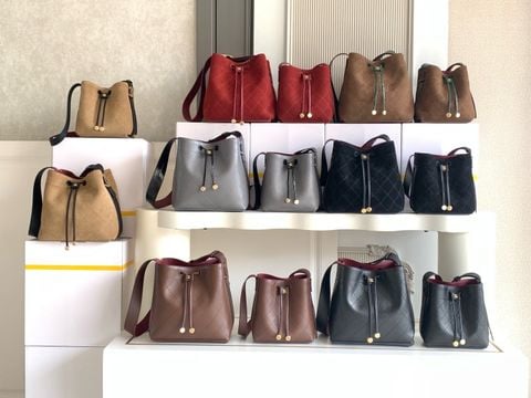 TÚI BUCKET NỮ C N PHOM LARGE DA BÊ LỘN CHẦN QUẢ TRÁM