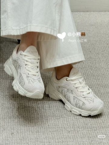 GIÀY SNEAKER NỮ D R VIBE OBLIQUE WASHED LINEN – FORM RUNNING THỜI TRANG ĐẾ DÀY TPU, PHỐI DA LỘN BÊ CAO CẤP, CỰC SANG CHÂN