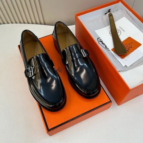 GIÀY NAM LOAFER H M DA BÓNG – KHÓA H BẢN NẸP, FORM LỊCH LÃM, GÓT: 3CM