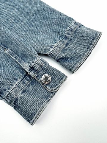 ÁO KHOÁC JEANS UNISEX AMI – TRÁI TIM DỆT NỔI BIỂU TƯỢNG, PHOM RỘNG THẢ TỰ DO