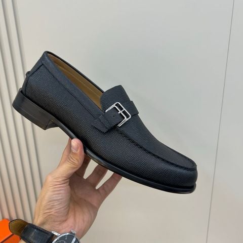 GIÀY NAM LOAFER H M KHÓA BUCKLE TỐI GIẢN – PHOM SANG, DA THƯỢNG HẠNG