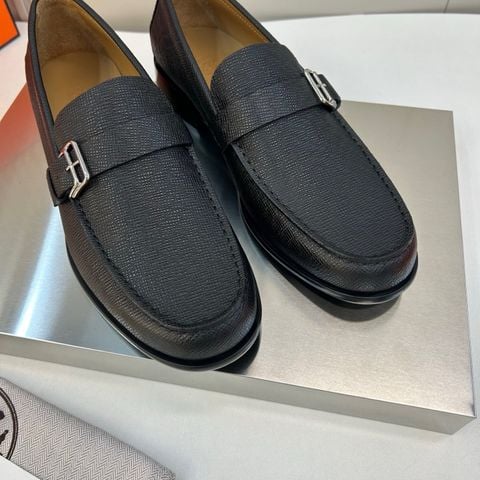 GIÀY NAM LOAFER H M KHÓA BUCKLE TỐI GIẢN – PHOM SANG, DA THƯỢNG HẠNG