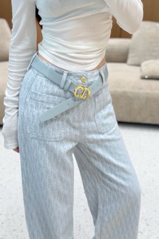 QUẦN JEANS NỮ D R PHOM ỐNG SUÔNG DỆT JACQUARD OBLIQUE KÈM THẮT LƯNG