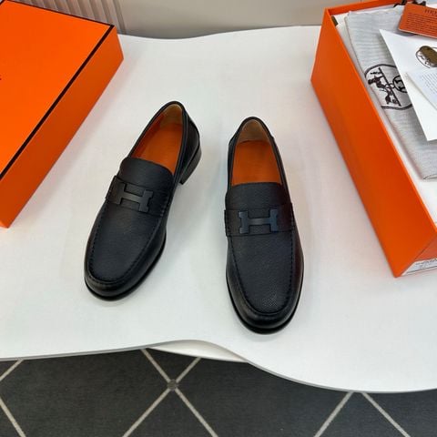 GIÀY NAM LOAFER H M DA NHÁM VÂN HẠT – PHOM LỊCH LÃM, ĐẾ ÊM HỒI LỰC GÓT 2,5CM