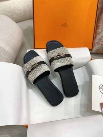 Sandal nữ Herme*s  Giulia Denim Flat Kelly