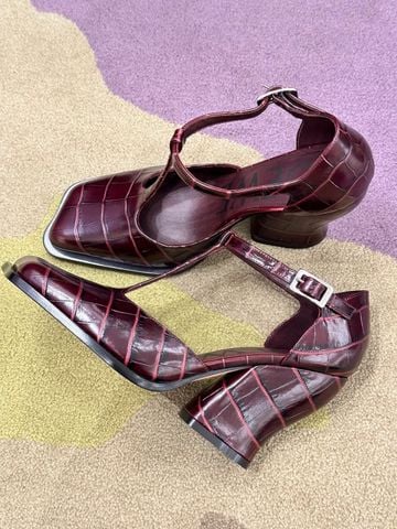 GIÀY CAO GÓT NỮ LW DÁNG ONDA T-STRAP VÂN CÁ SẤU – MŨI VUÔNG RETRO, GÓT 9CM VỮNG DÁNG SANG CHẢNH