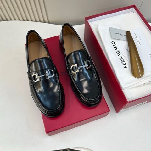 GIÀY NAM LOAFER FRG DA BÓNG CAO CẤP – KHÓA LOGO “S” TINH GỌN, FORM LỊCH LÃM GÓT 2.5CM