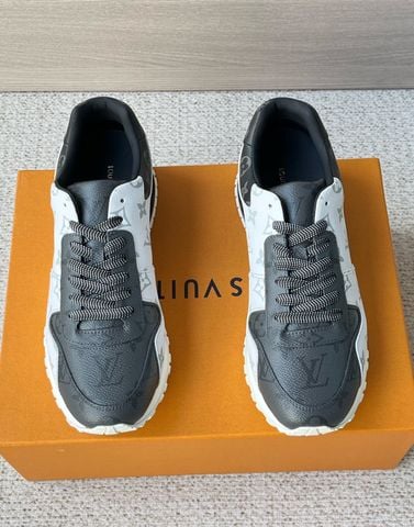 GIÀY NAM SNEAKER L V RUN AWAY PHỐI MONOGRAM 2 PHIÊN BẢN MÀU SANG ĐẬM CHẤT