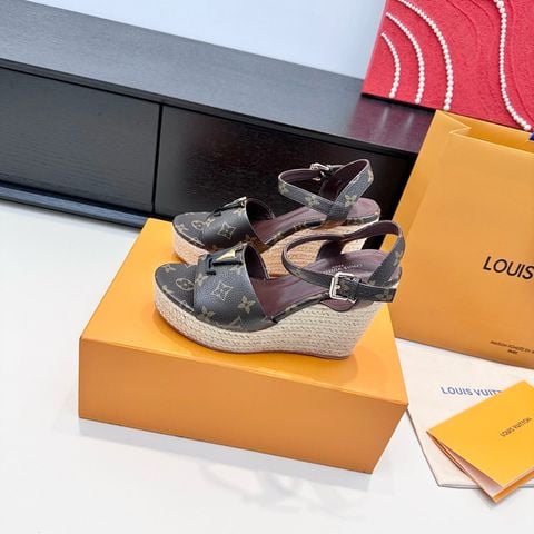 SANDAL ĐẾ XUỒNG NỮ LV* STARBOARD MONOGRAM CANVAS PHỐI ĐẾ ESPADRILLE CAO 8.5CM SANG TRỌNG