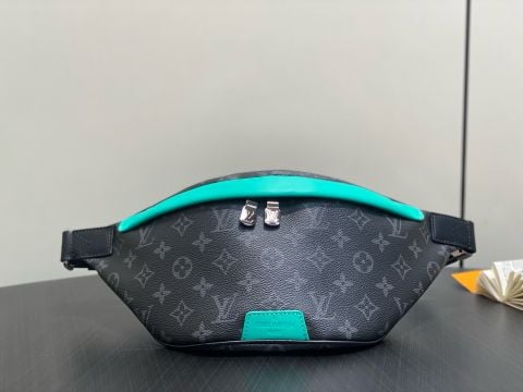TÚI ĐEO HÔNG/ĐEO NGỰC NAM LV* DISCOVERY MONOGRAM ECLIPSE VIỀN XANH NEO
